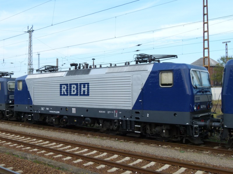 RBH 111 b - 143 911-6.jpg